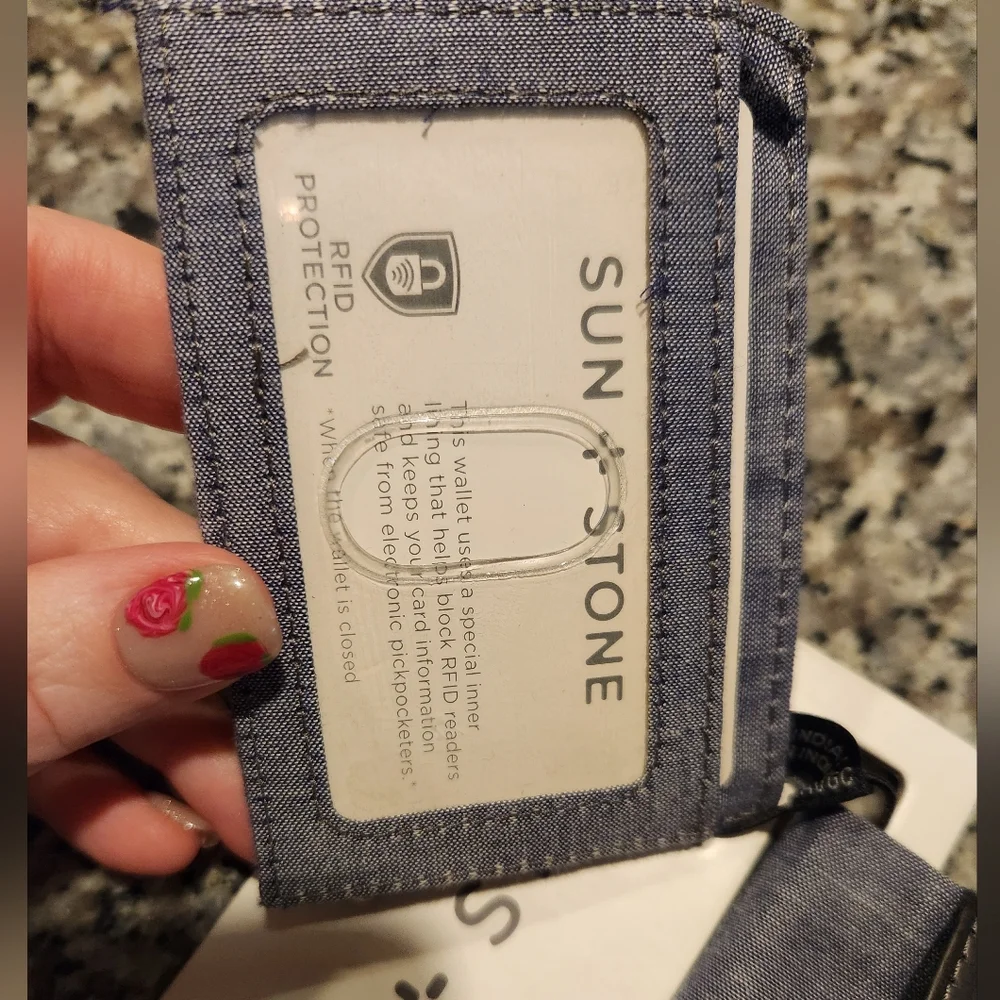 NWT Sun + Stone Mens RFID Wallet Black With Blue Accents